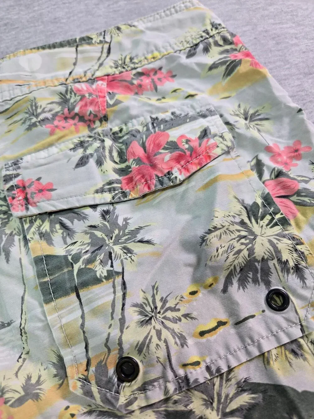 Hurley Board Shorts Mens 36 Multicolor Tropical Floral Swim Trunks Drawstring